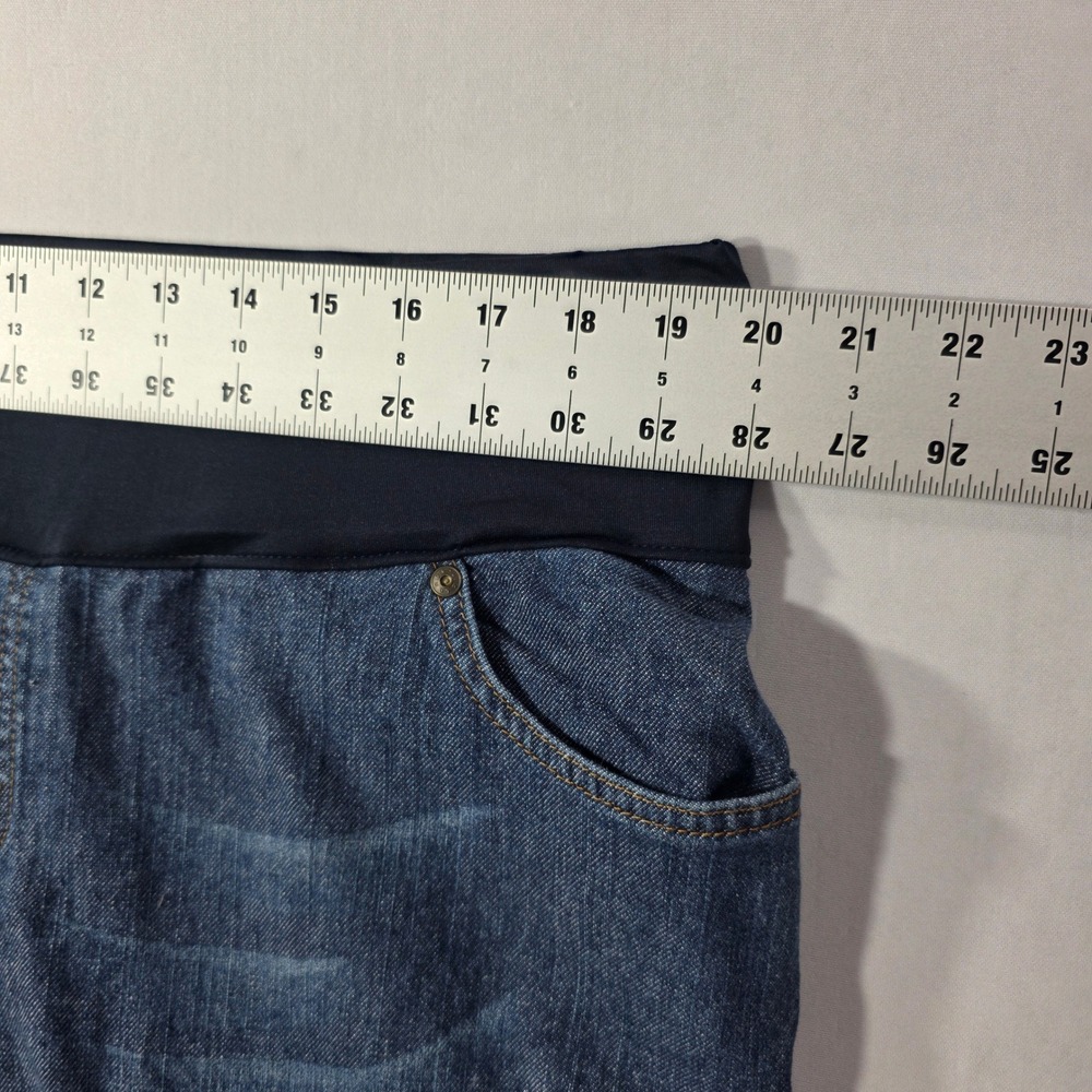 Liz Lange Target Maternity Jeans Blue Straight Leg Belly Panel Size 14 NWT - Picture 3 of 15
